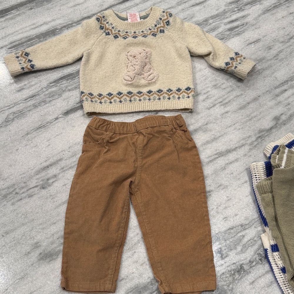 Tommy Bahama Cream and Blue Knit Sweater